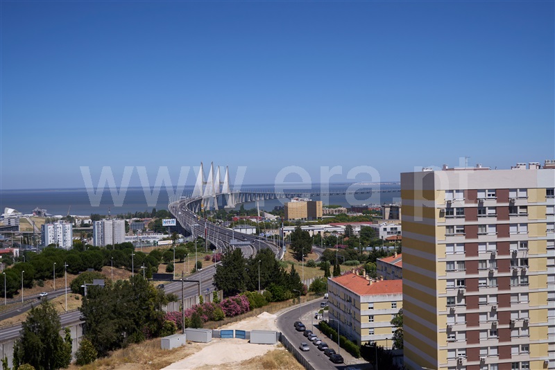 Apartamento T2 / Loures, Portela