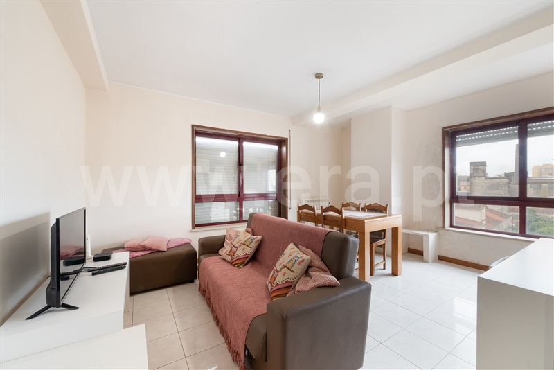 Apartamento T2 / Maia, Pedrouços