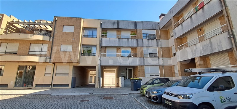 Apartamento T2 / Maia, Silva Escura
