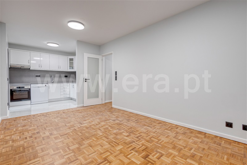 Apartamento T2 / Matosinhos, Metro Senhora da Hora