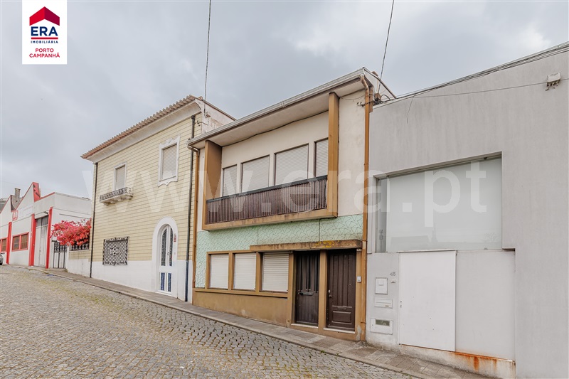 Apartamento T2 em São Mamede de Infesta e Senhora da Hora, €225.000
