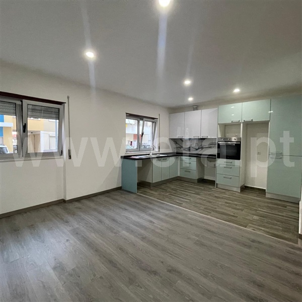 Apartamento T2 / Moita, Baixa da Banheira e Vale da Amoreira