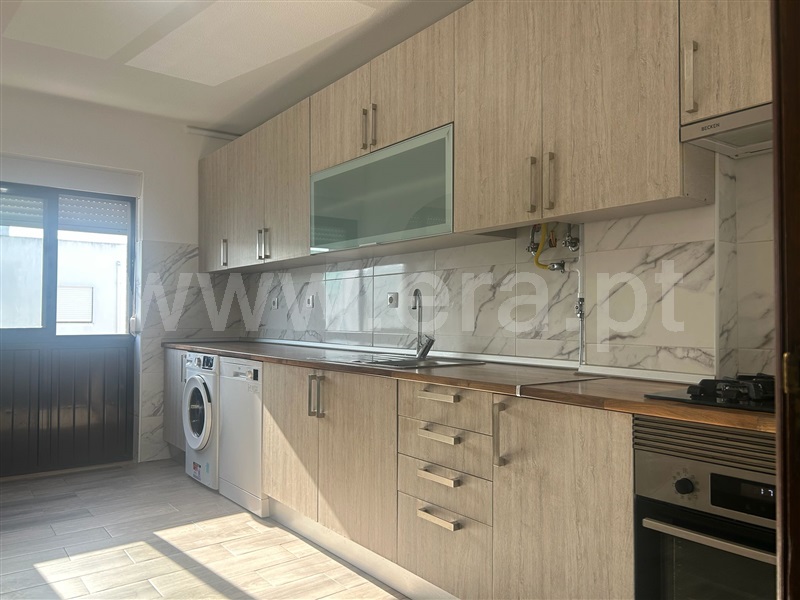 Apartamento T2 / Moita, Gaio-Rosário e Sarilhos Pequenos