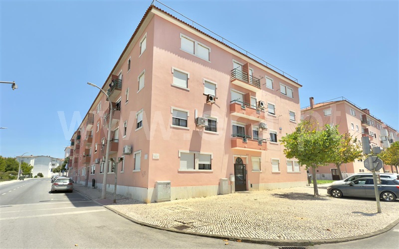 Apartamento T2 / Moita, Zona 6 - Moita 2 (Moinho, tribunal e bombeiros)