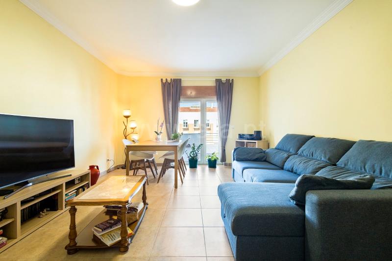 Apartamento T2 / Odivelas, Casal Novo