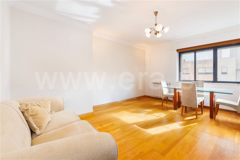 Apartamento T2 / Odivelas, Lisboa