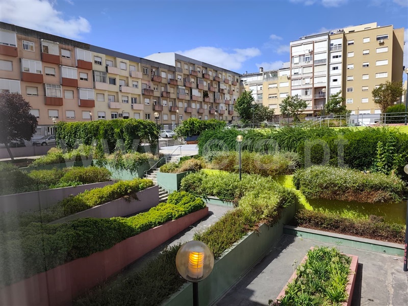 Apartamento T2 / Odivelas, Pontinha e Famões