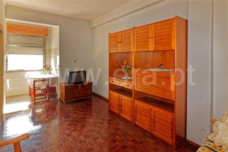Apartamento T2 / Odivelas, Póvoa Santo Adrião