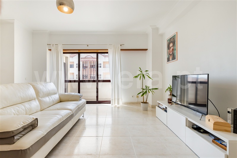 Apartamento T2 / Odivelas, Ramada e Caneças