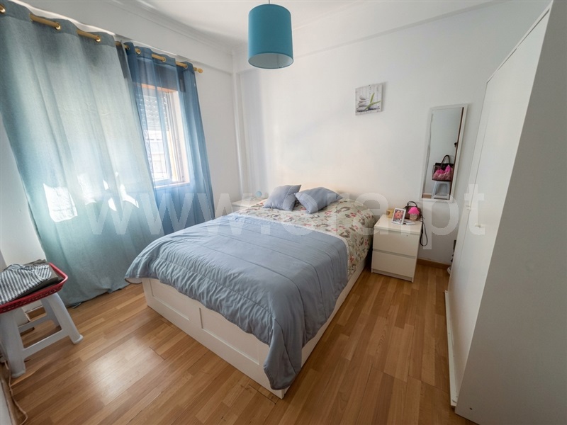 Apartamento T2 em Ramada e Caneças, €300.000