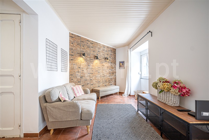 Apartamento T2 / Oeiras, Algés, Linda-a-Velha e Cruz Quebrada-Dafundo
