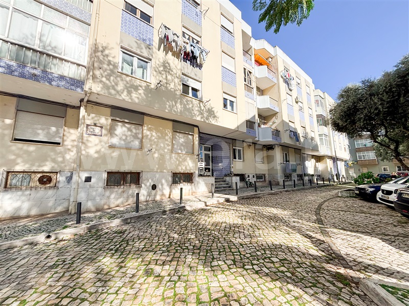 Apartamento T2 / Oeiras, Algés, Linda-a-Velha e Cruz Quebrada-Dafundo