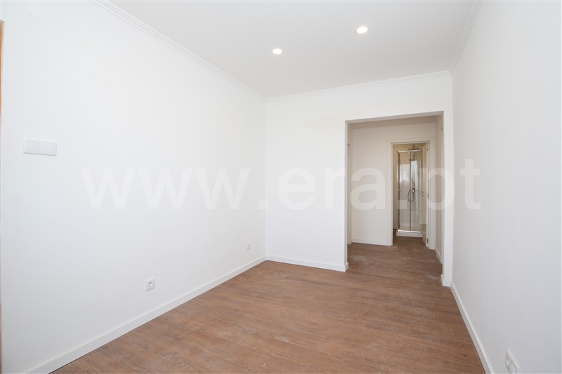Apartamento T2 com Vista Mar Oeiras, Algés - 1491211 - 2