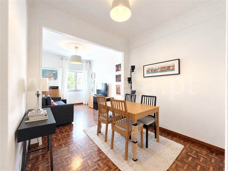 Apartamento T2 à venda em Algés, €417.000