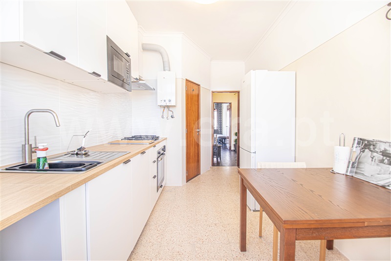 Apartamento T2 à venda em Carnaxide e Queijas, Oeiras — foto 2