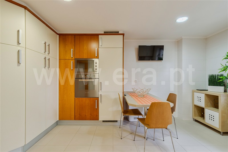 Apartamento T2 à venda em Carnaxide e Queijas, Oeiras — foto 9