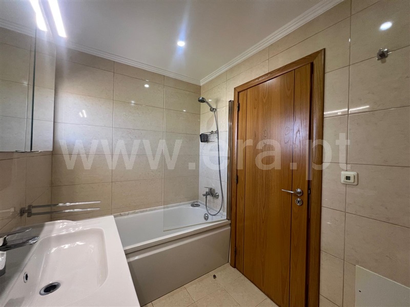 Apartamento T2 à venda em Carnaxide e Queijas, Oeiras — foto 11