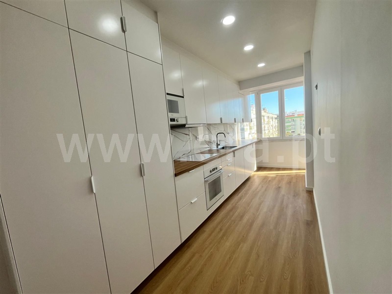 Apartamento T2 / Oeiras, Oeiras e São Julião da Barra, Paço de Arcos e Caxias