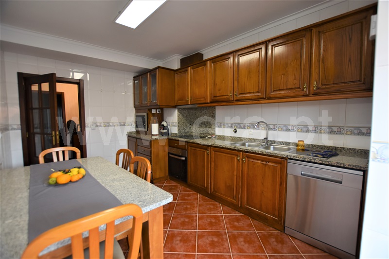 Apartamento T2 / Oliveira do Bairro, Oiã