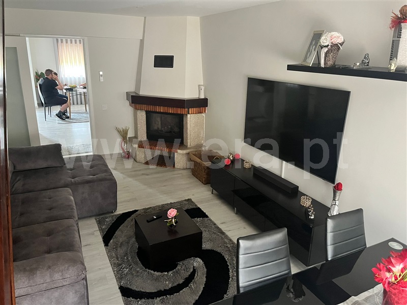 Apartamento T2 / Paredes, Baltar