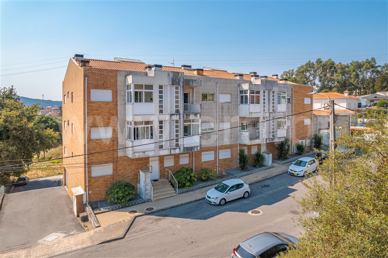 Apartamento T2 / Paredes, Lordelo