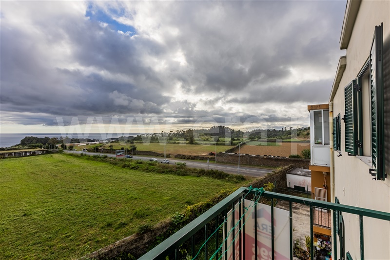 Apartamento T2 / Ponta Delgada, Rosto do Cão (São Roque)