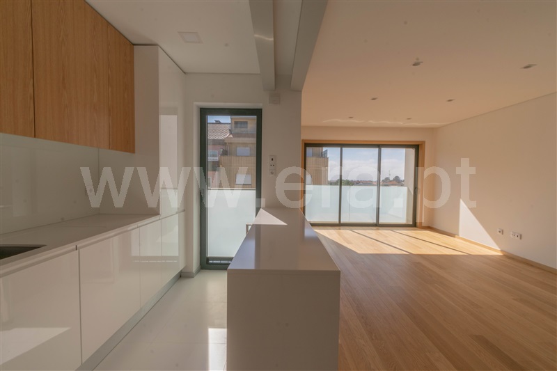 Apartamento T2 / Porto, Faria Guimarães - View 3