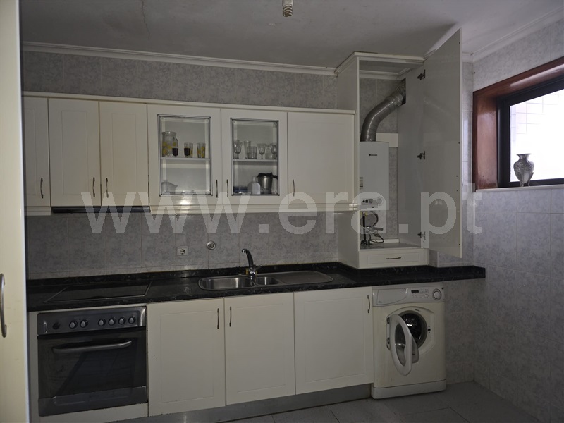 Apartamento T2 à venda em Póvoa de Lanhoso (Nossa Senhora do Amparo), Póvoa de Lanhoso — foto 2