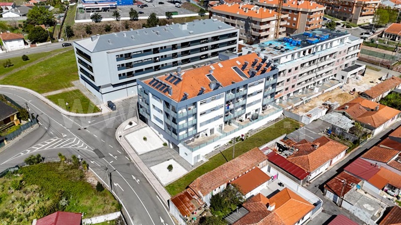 Apartamento T2 / Santa Maria da Feira, Cavaco /S.Bento