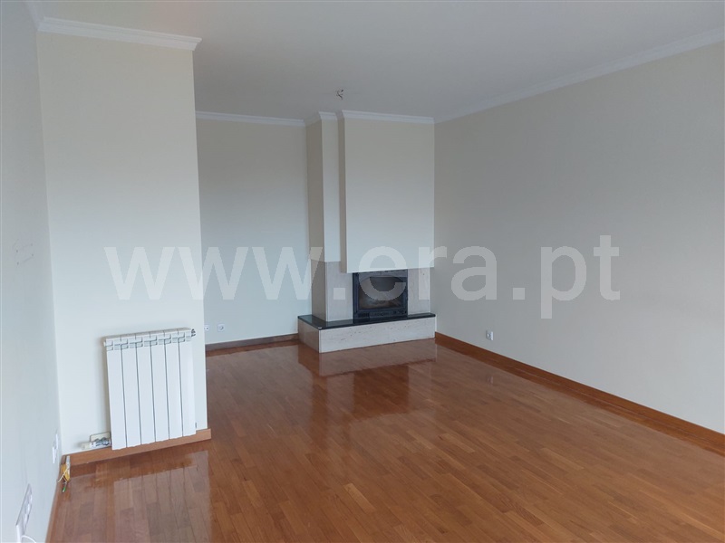 Apartamento T2 / Santa Maria da Feira, Mozelos