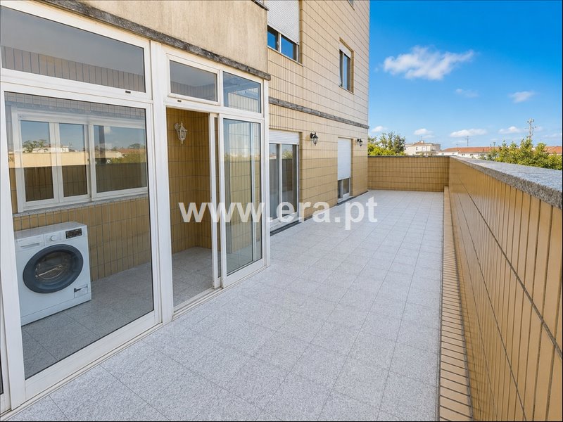 Apartamento T2 à venda em Paços de Brandão, Santa Maria da Feira — foto 11