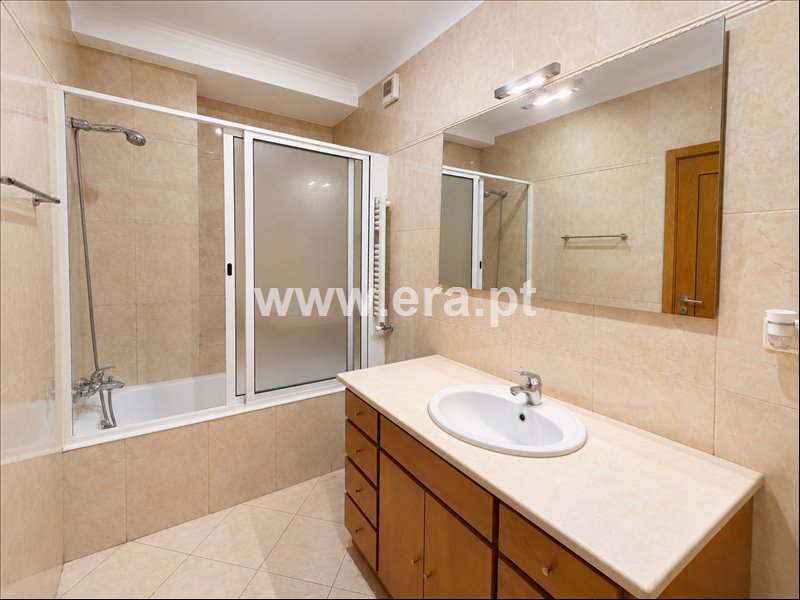 Apartamento T2 à venda em Paços de Brandão, Santa Maria da Feira — foto 12