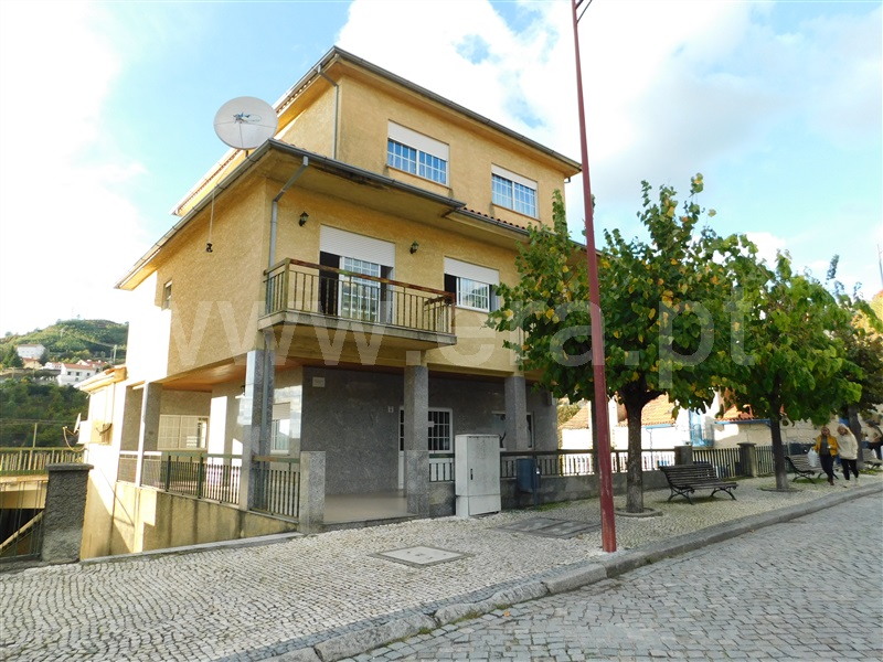 Apartamento T2 / Seia, Loriga