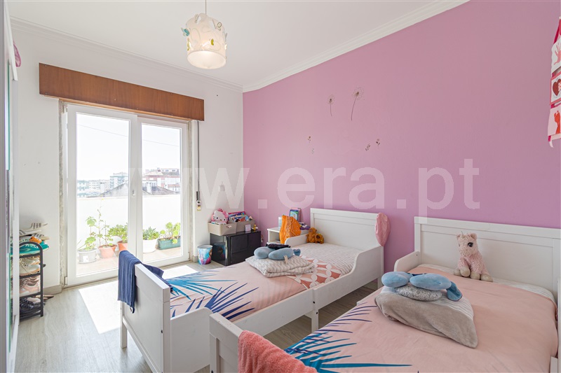 Apartamento T2 à venda em Amora, Seixal — foto 2