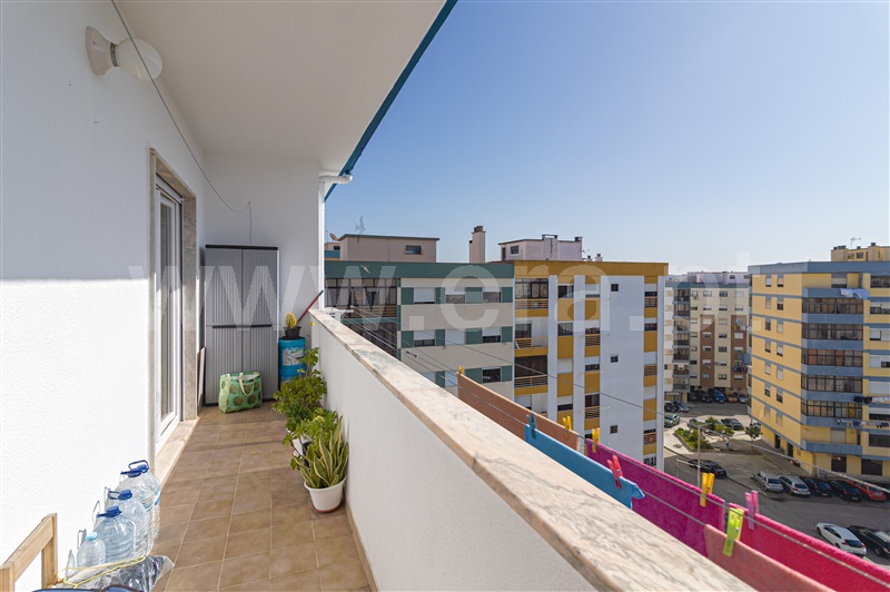 Apartamento T2 à venda em Amora, Seixal — foto 5
