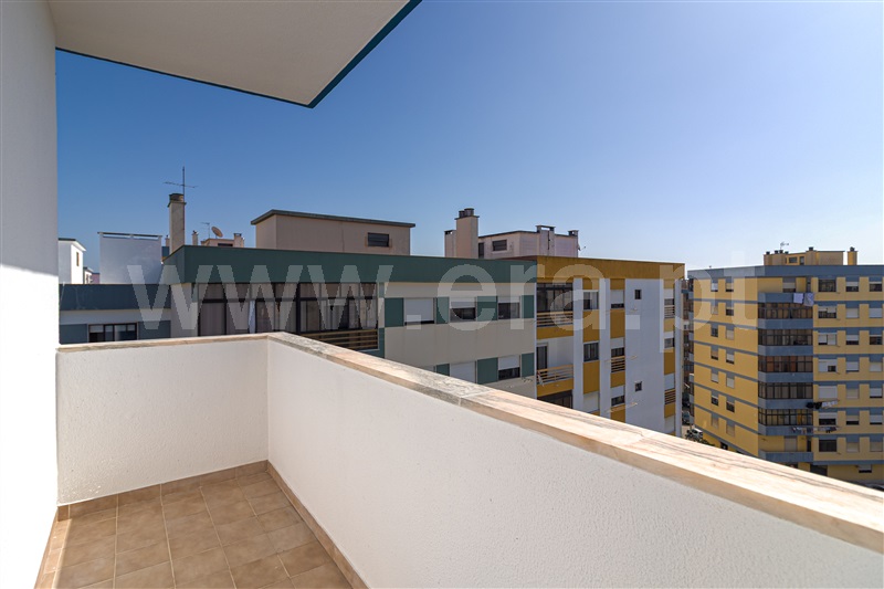 Apartamento T2 à venda em Amora, Seixal — foto 11