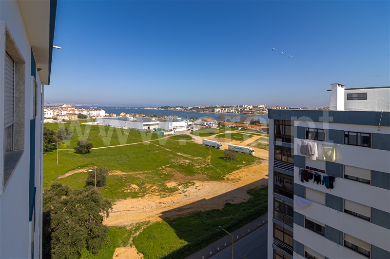 Apartamento T2 à venda em Amora, Seixal — foto 12