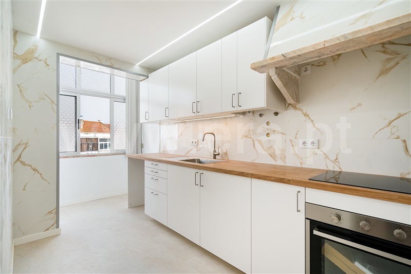 Apartamento T2 / Seixal, Amora