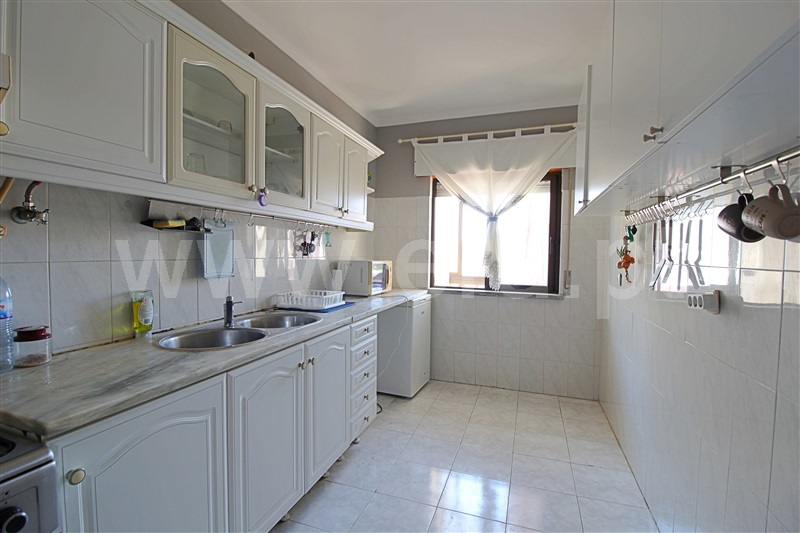 Apartamento T2 / Sesimbra, Conde III