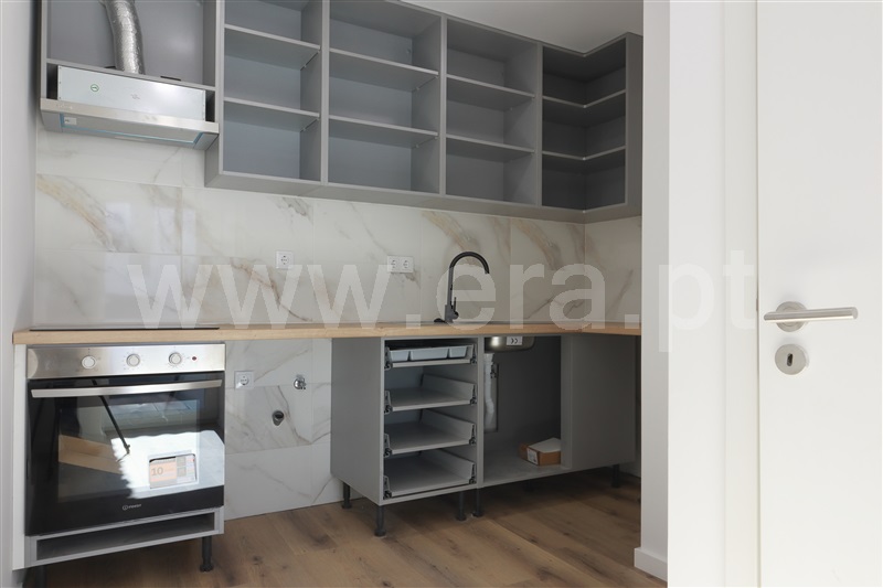 Apartamento T2 à venda em Vila de Sesimbra, €299.000