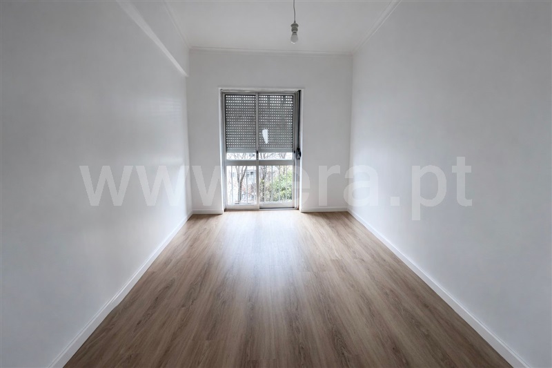 Apartamento T2 / Sintra, Agualva e Mira-Sintra