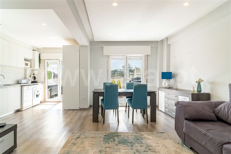 Apartamento T2 / Sintra, Agualva e Mira-Sintra