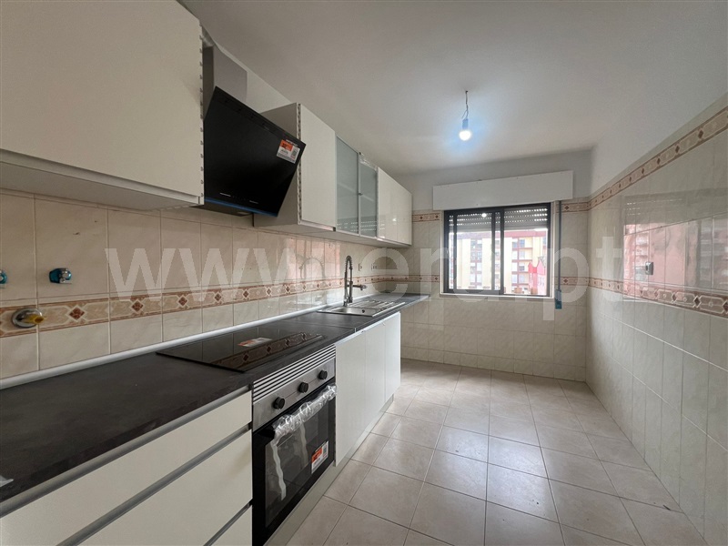 Apartamento T2 / Sintra, Algueirão-Mem Martins