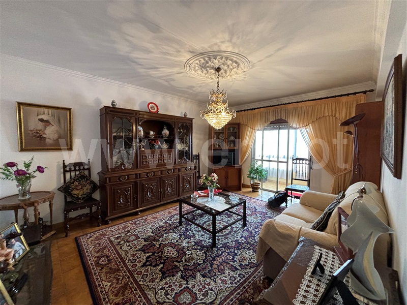 Apartamento T2 / Sintra, Cacém e São Marcos
