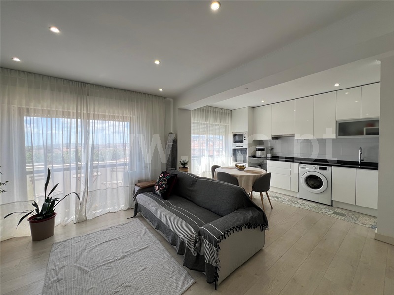 Apartamento T2 / Sintra, Cacém e São Marcos
