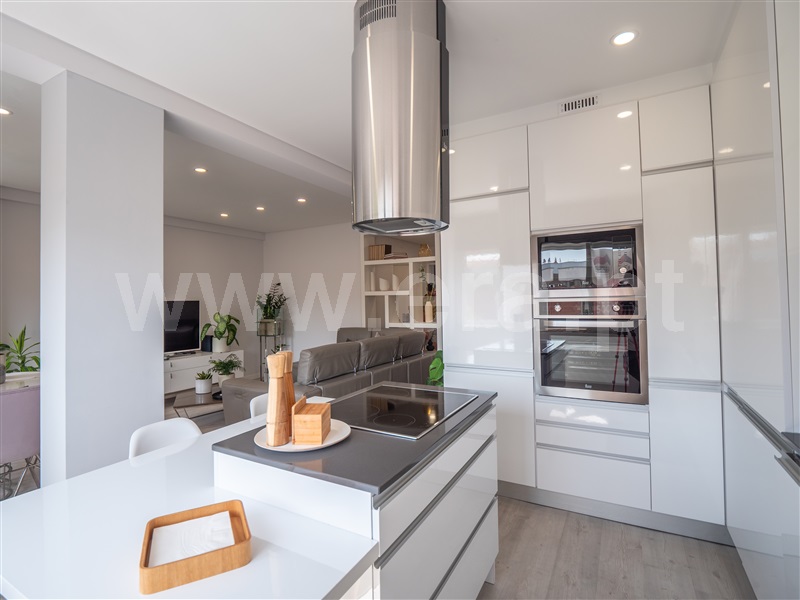 Apartamento T2 / Sintra, Cacém e São Marcos