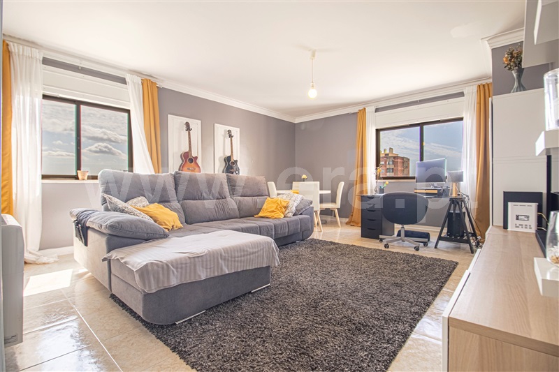 Apartamento T2 / Sintra, Cacém e São Marcos