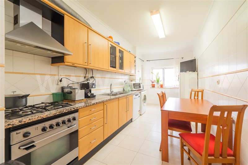 Apartamento T2 / Sintra, Casal de Cambra