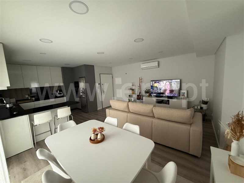 Apartamento T2 / Sintra, Casal de Cambra