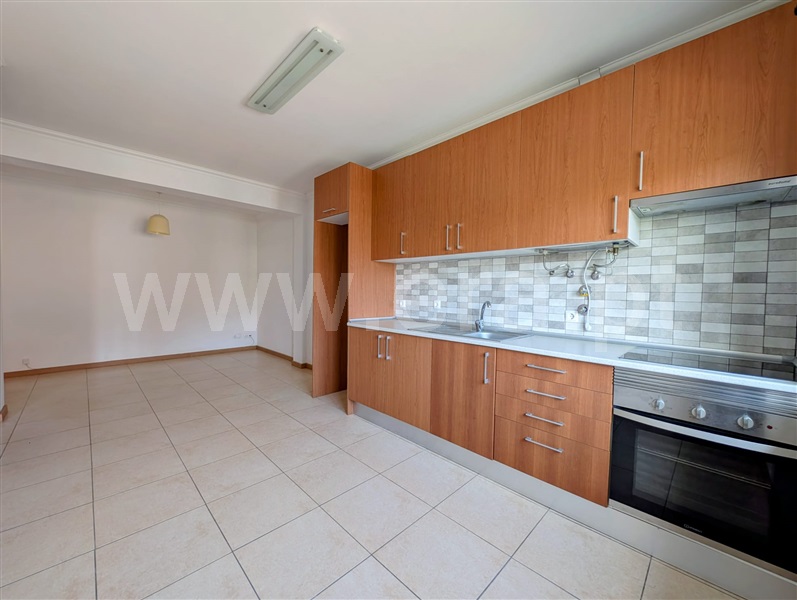 Apartamento T2 / Sintra, Casal de Cambra